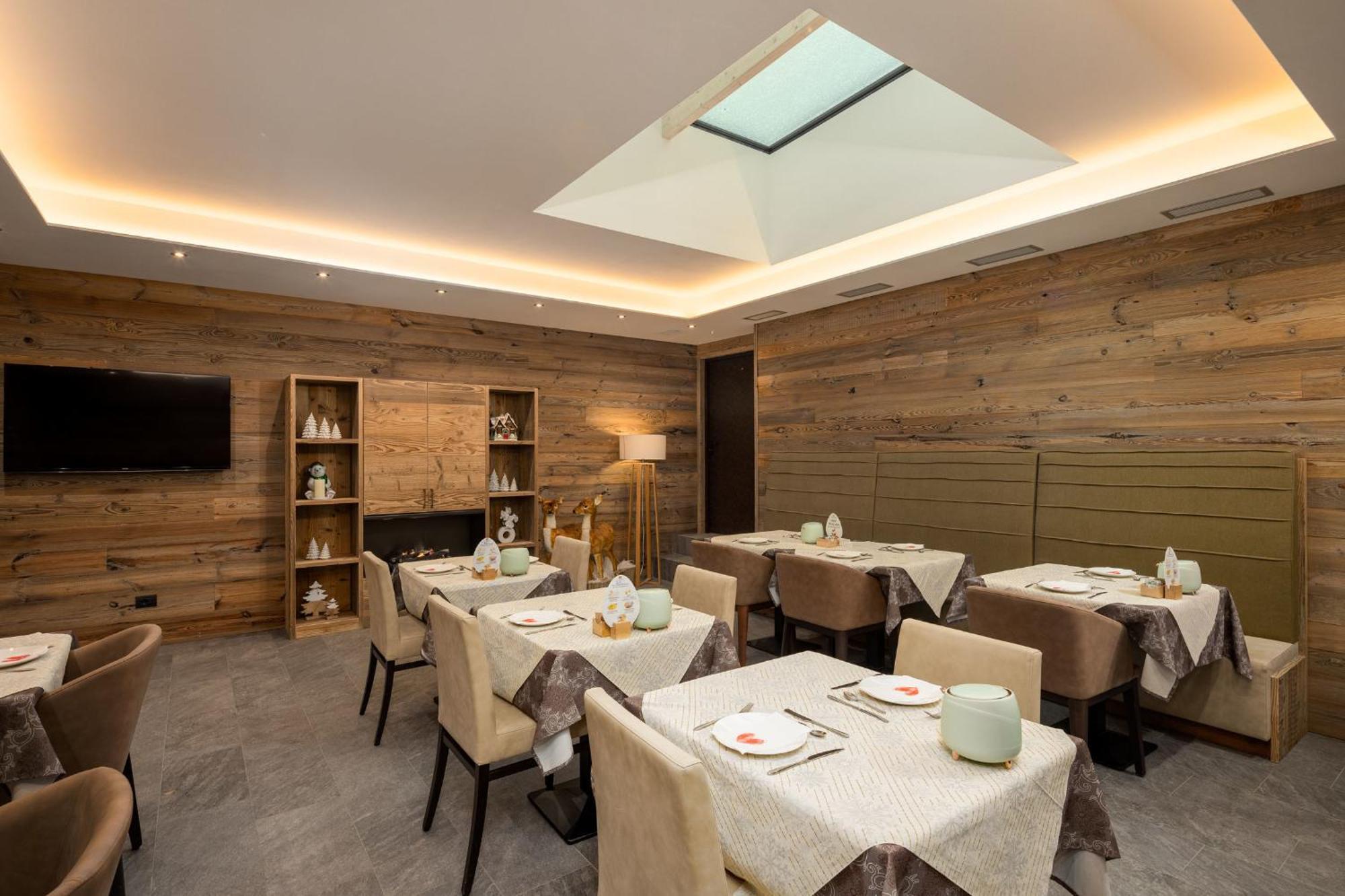 Green Rose Livigno Bagian luar foto