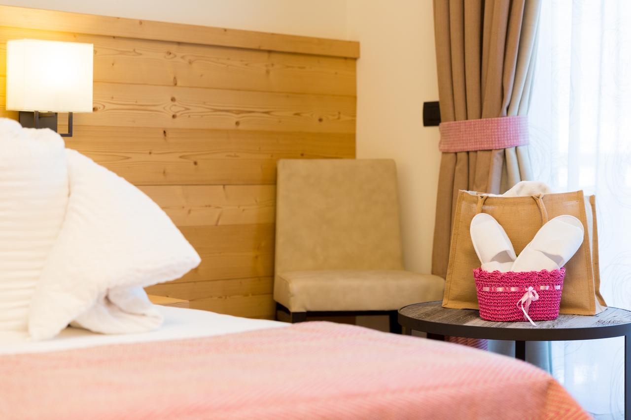 Green Rose Livigno Bagian luar foto